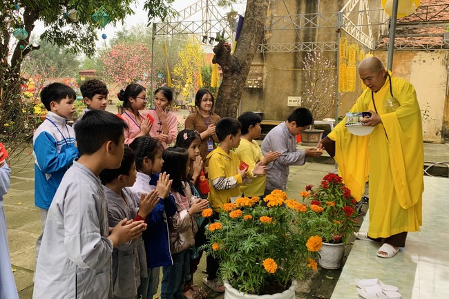 One - Day Retreat at Dong Cao pagoda