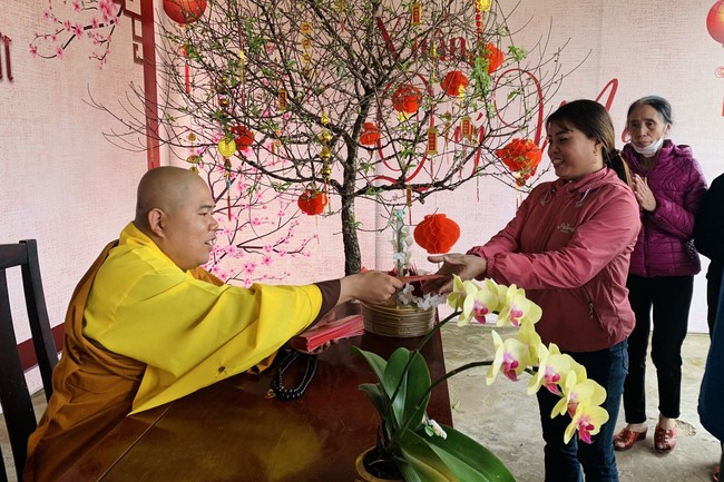 One - Day Retreat at Dong Cao pagoda