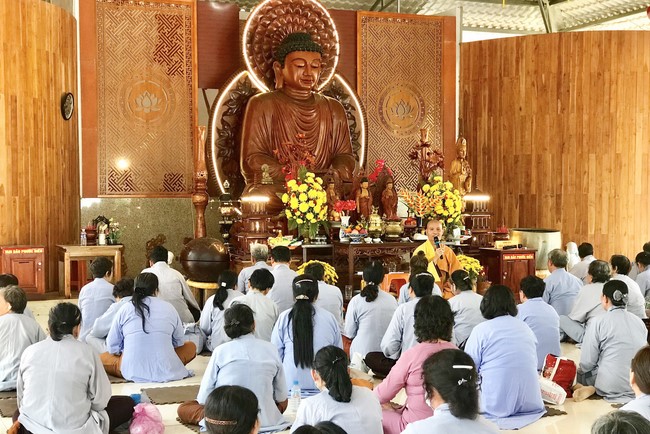 One-Day Peaceful Retreat at Suoi Phap Pagoda