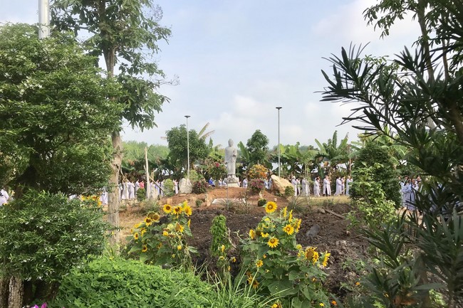 One-Day Peaceful Retreat at Suoi Phap Pagoda