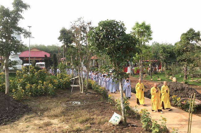 One-Day Peaceful Retreat at Suoi Phap Pagoda
