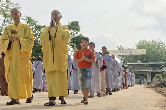 One-Day Peaceful Retreat at Suoi Phap Pagoda