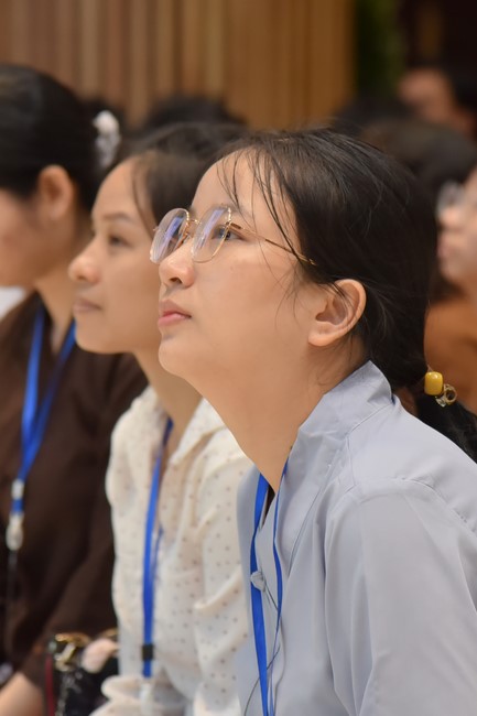 Khóa tu “Một ngày sống thiền” cùng thầy Pháp Nhật