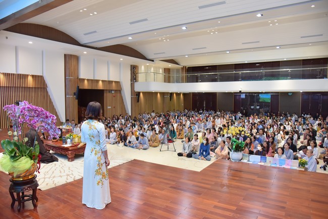 Khóa tu “Một ngày sống thiền” cùng thầy Pháp Nhật