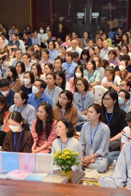 Khóa tu “Một ngày sống thiền” cùng thầy Pháp Nhật