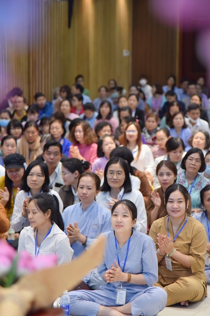 Khóa tu “Một ngày sống thiền” cùng thầy Pháp Nhật