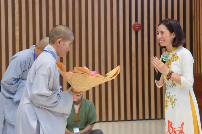 Khóa tu “Một ngày sống thiền” cùng thầy Pháp Nhật