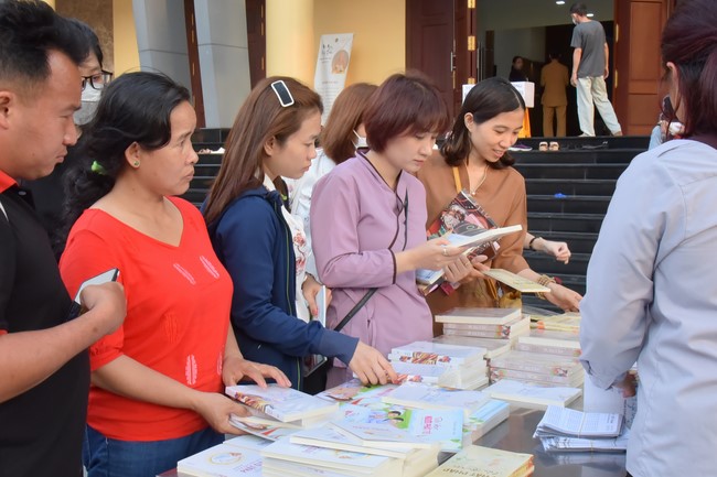 Khóa tu “Một ngày sống thiền” cùng thầy Pháp Nhật