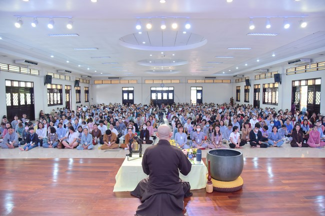 Khóa tu “Một ngày sống thiền” cùng thầy Pháp Nhật