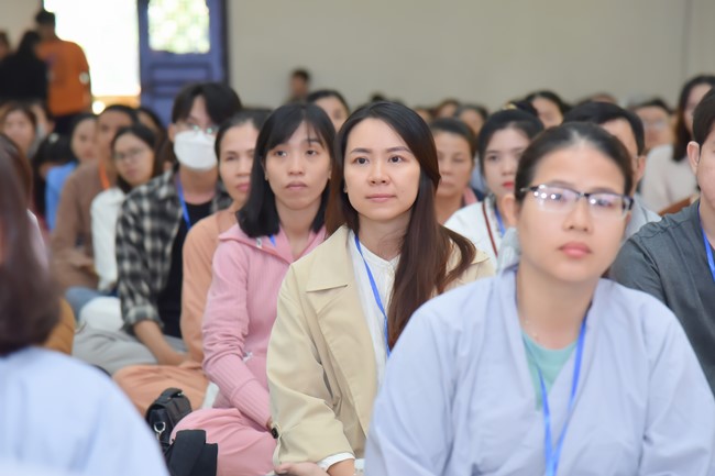 Khóa tu “Một ngày sống thiền” cùng thầy Pháp Nhật