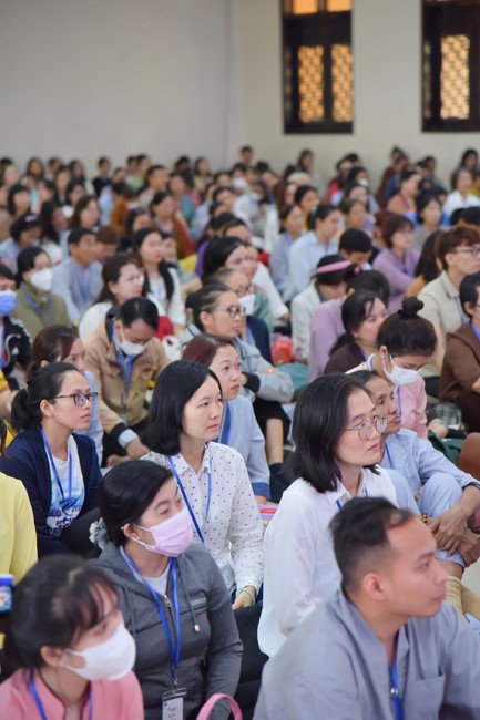 Khóa tu “Một ngày sống thiền” cùng thầy Pháp Nhật