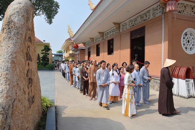 Khóa tu “Một ngày sống thiền” cùng thầy Pháp Nhật