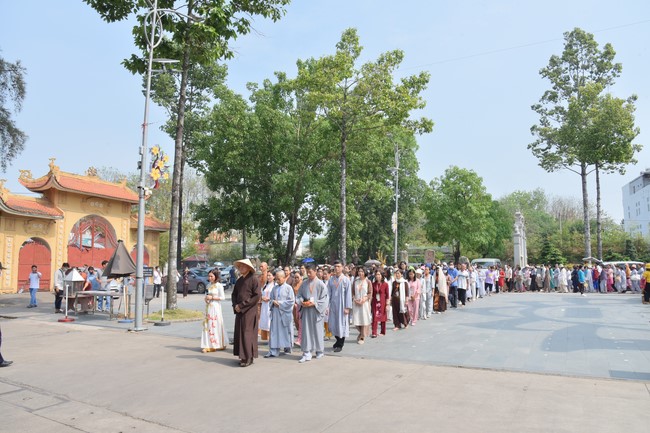 Khóa tu “Một ngày sống thiền” cùng thầy Pháp Nhật