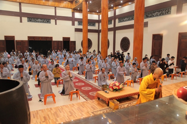 Repentance ceremony on Jan. 29th, Year of the Cat at Giai Lam Temple – Ha Tinh