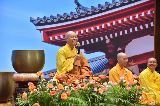 The temple protecting the nation's soul Retreat of Nhan Sinh Club.