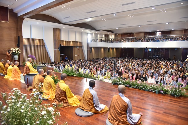 The temple protecting the nation's soul Retreat of Nhan Sinh Club.