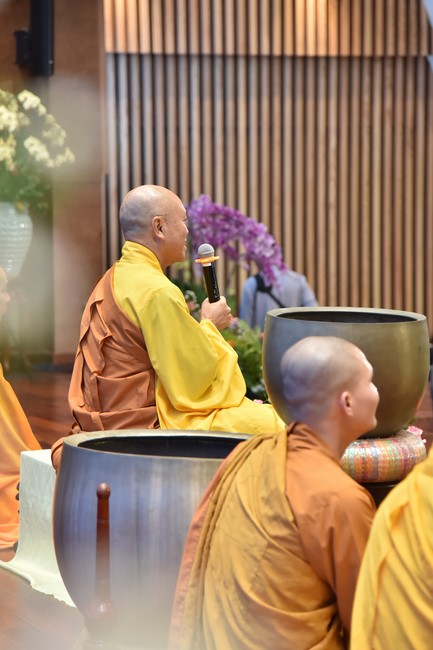 The temple protecting the nation's soul Retreat of Nhan Sinh Club.