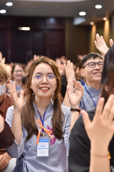 The temple protecting the nation's soul Retreat of Nhan Sinh Club.