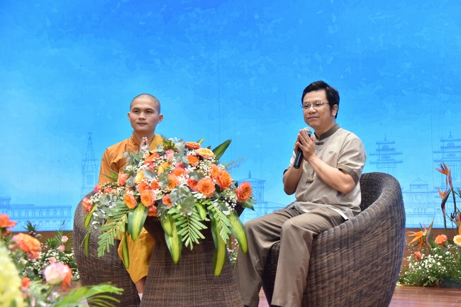 The temple protecting the nation's soul Retreat of Nhan Sinh Club.