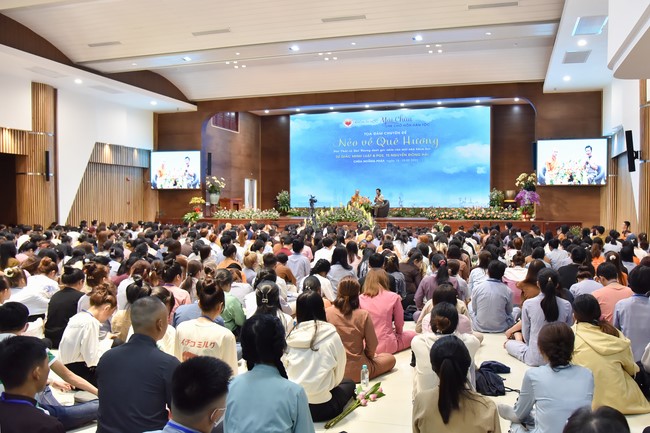 The temple protecting the nation's soul Retreat of Nhan Sinh Club.