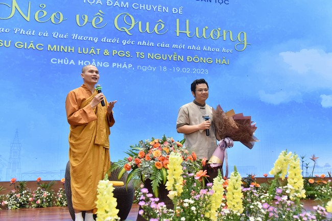 The temple protecting the nation's soul Retreat of Nhan Sinh Club.