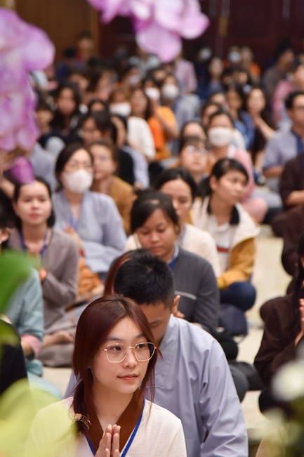 The temple protecting the nation's soul Retreat of Nhan Sinh Club.