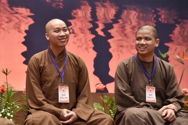 The temple protecting the nation's soul Retreat of Nhan Sinh Club.