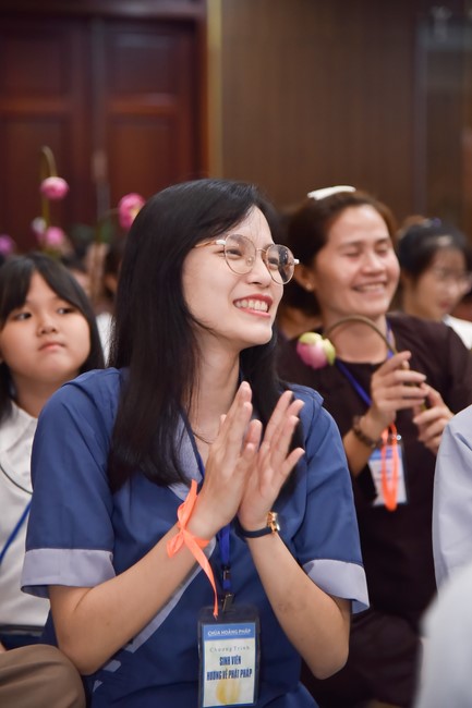 The temple protecting the nation's soul Retreat of Nhan Sinh Club.