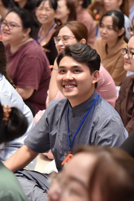 The temple protecting the nation's soul Retreat of Nhan Sinh Club.