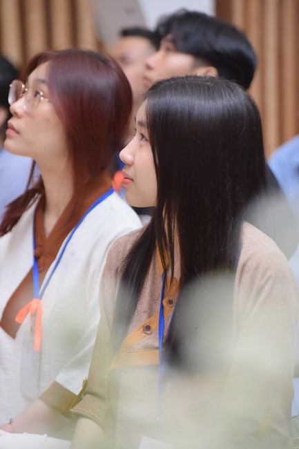 The temple protecting the nation's soul Retreat of Nhan Sinh Club.