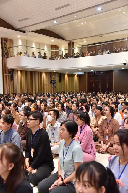 The temple protecting the nation's soul Retreat of Nhan Sinh Club.