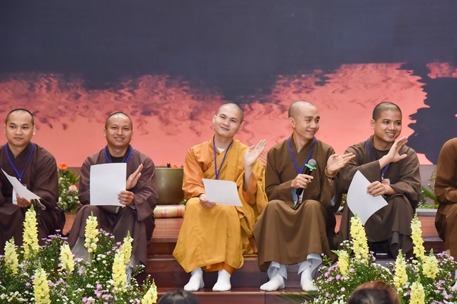 The temple protecting the nation's soul Retreat of Nhan Sinh Club.