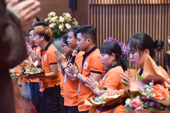 The temple protecting the nation's soul Retreat of Nhan Sinh Club.