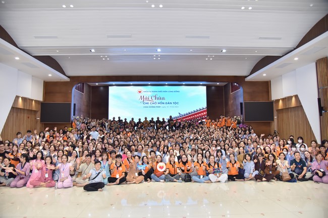 The temple protecting the nation's soul Retreat of Nhan Sinh Club.