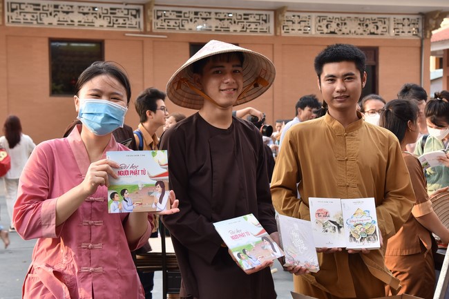 The temple protecting the nation's soul Retreat of Nhan Sinh Club.