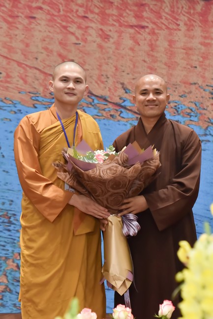The temple protecting the nation's soul Retreat of Nhan Sinh Club.