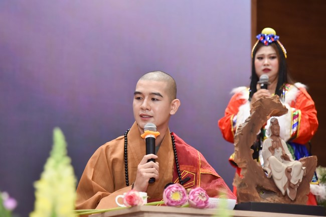 The temple protecting the nation's soul Retreat of Nhan Sinh Club.