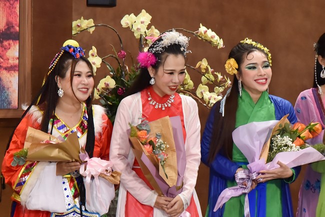 The temple protecting the nation's soul Retreat of Nhan Sinh Club.