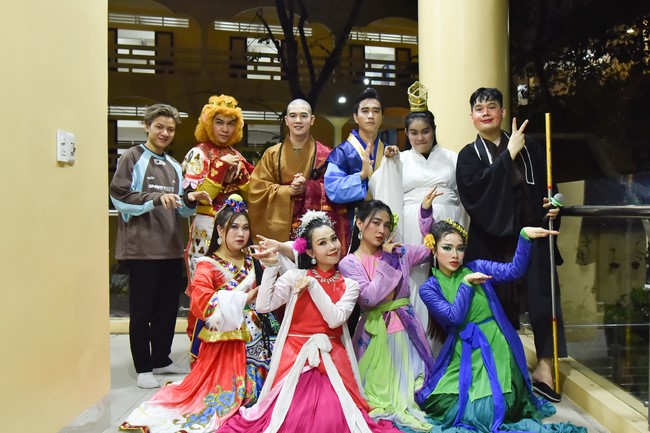The temple protecting the nation's soul Retreat of Nhan Sinh Club.