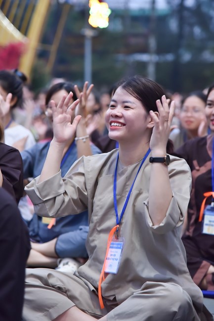 The temple protecting the nation's soul Retreat of Nhan Sinh Club.