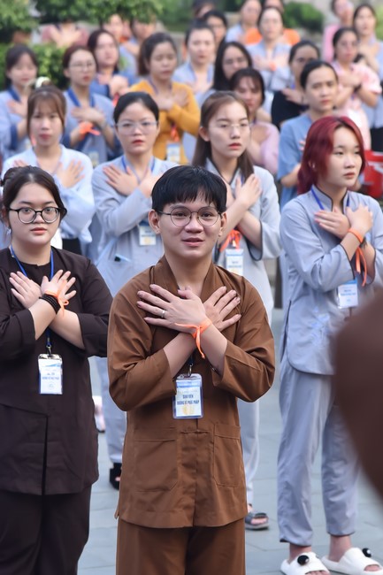 The temple protecting the nation's soul Retreat of Nhan Sinh Club.