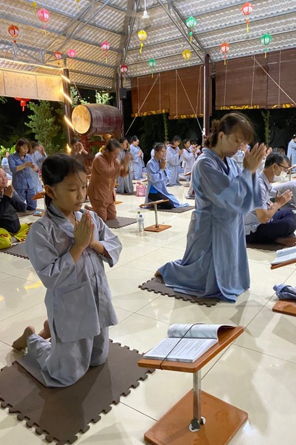 Repentant ceremony on Jan. 29th, Year of the Cat at     Suoi Phap Pagoda