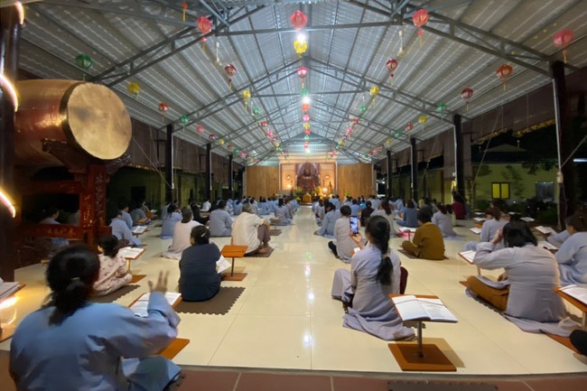 Repentant ceremony on Jan. 29th, Year of the Cat at     Suoi Phap Pagoda