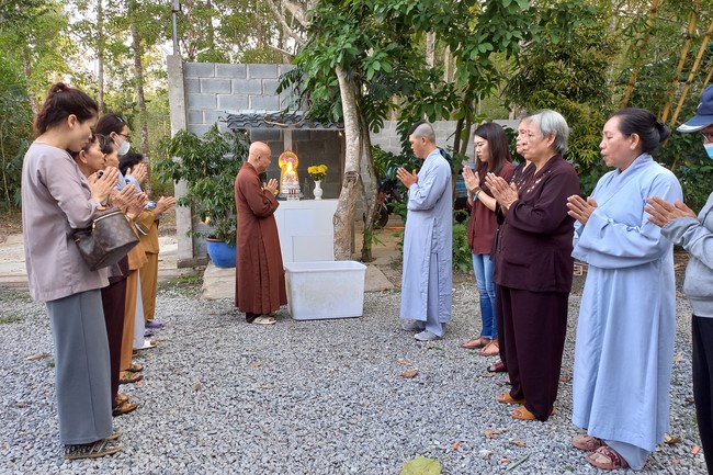 Handing over tortoises and pigeons at Dau Tieng Wildlife Conservation Station, Binh Duong