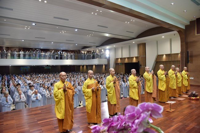 Tu niệm Phật một ngày