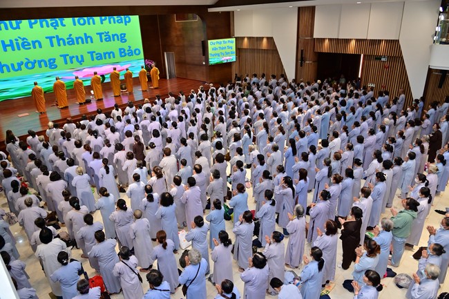 Tu niệm Phật một ngày