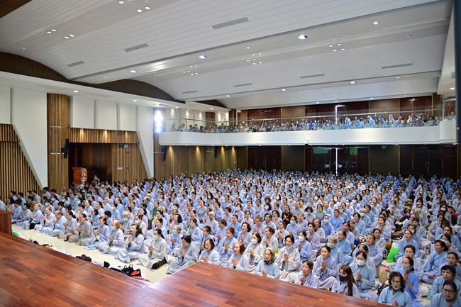 Tu niệm Phật một ngày