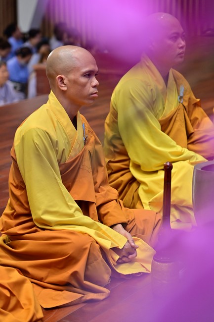 Tu niệm Phật một ngày