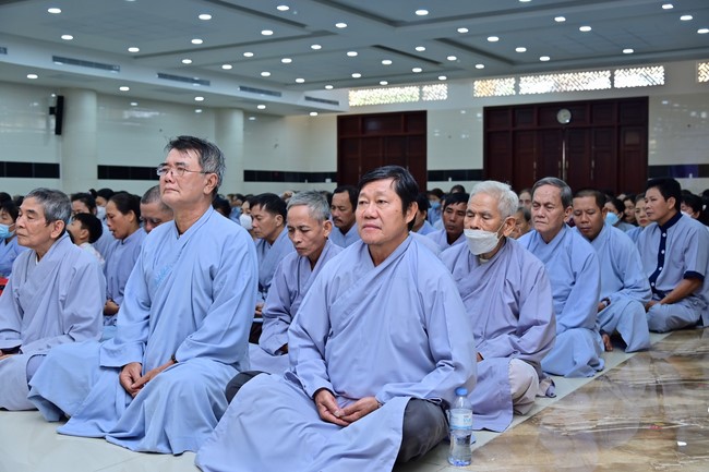 Tu niệm Phật một ngày