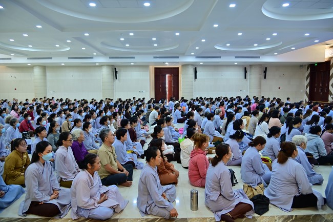 Tu niệm Phật một ngày